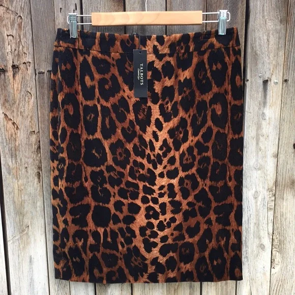 NWT Talbots Leopard Print Velvet Pencil Skirt 4P - Picture 1 of 13